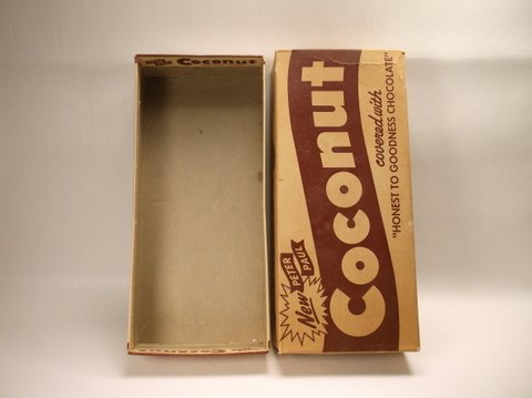 Antique 1940s Peter Paul Candy Bar Box: .