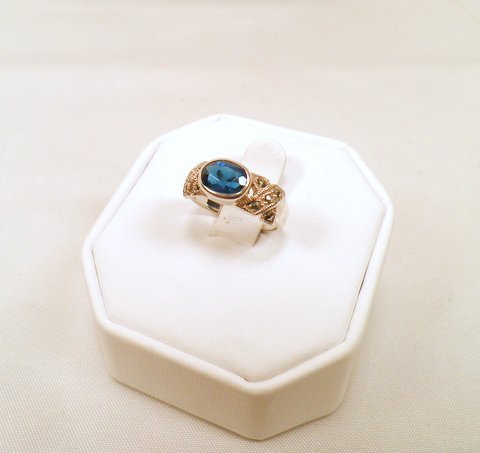 Sterling Silver Blue Kyanite & Marcasite Ring Size 5.5: Stamped .925