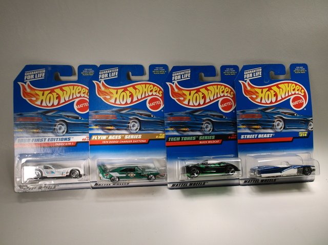 Hot Wheels 4 1997-98 Mint On Card MOC: Titled date is what appears on the back of the package