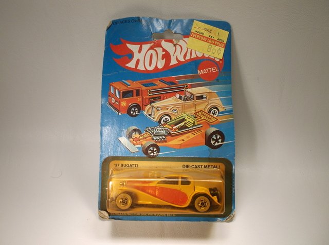 1982 Hot Wheels 37 Bugati 2526 MOC: .