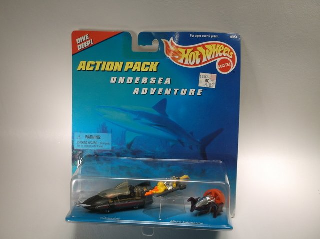 1996 Hot Wheels Undersea Adventure Pack MOC: Titled date is what appears on the back of the package