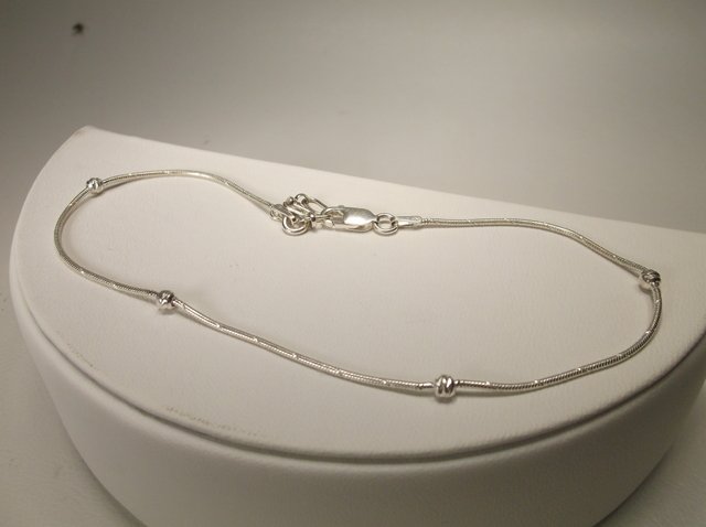Nice Sterling Silver Anklet: .
