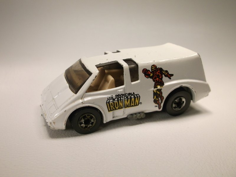 hot wheels vette van