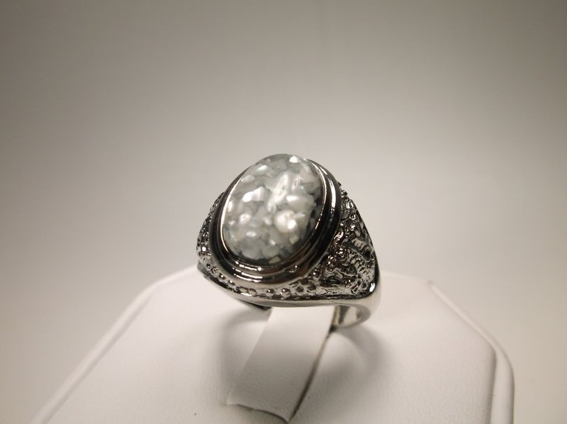 Nice Mens Abalone Ring Size 10: .