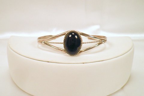 Navajo Sterling Silver Hematite Stone Bracelet: Stamped .925