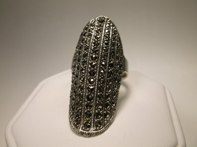 Stunning Sterling Silver Marcasite Large Ring 10: .