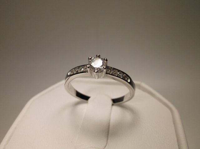 Nice Sterling Silver CZ Wedding Ring 9.5: .