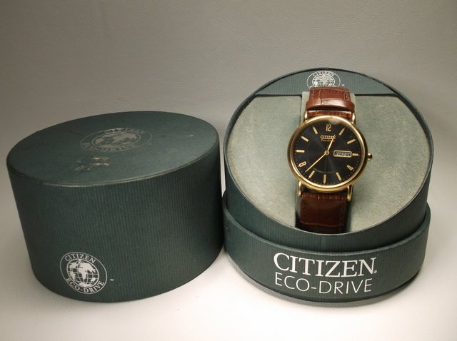Merry Christmas! Mens Citizen Eco-Drive Wristwatch: In Box, great condition, works perfect, beautiful timepiece. Retails for $450, perfect Christmas gift