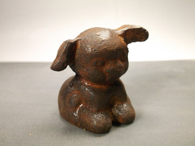 Cast Iron Griswold Pup Paperweight: .