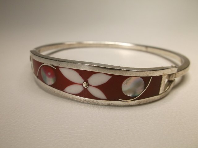 Nice Taxco Abalone Inlay Bracelet: .