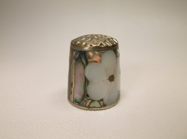 Abalone Inlay Sewing Thimble: .