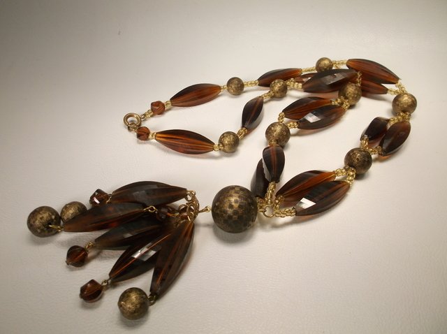 Antique Flapper Girl Necklace Art Deco: .