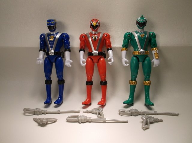 3 Power Rangers Action Figures With Weapons: .