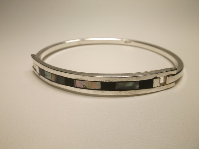 Nice Southwestern Abalone Inlay Bracelet: .