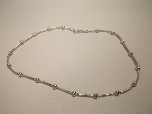 Nice Sterling Silver Ball Anklet: .