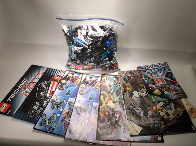Large Bag Genuine Lego Brand Legos + Manuals: .