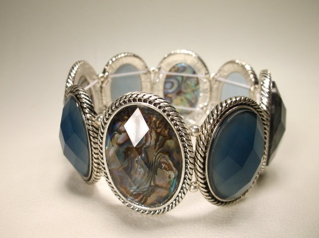 Beautiful Abalone Bracelet: .