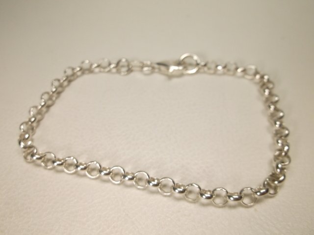 Nice Sterling Silver Toggle Chain Bracelet: .