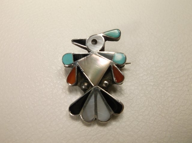 Nice Sterling Silver Zuni Roadrunner Inlay Brooch: .
