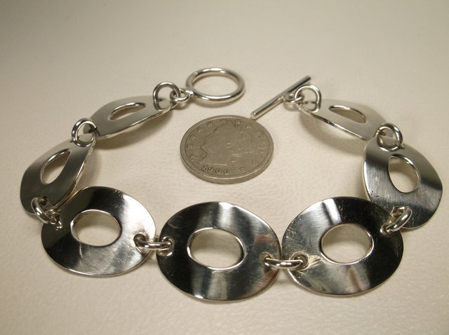 Beautiful Heavy Sterling Silver Chain Bracelet: .