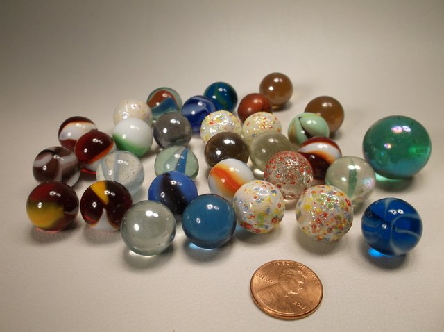 Nice Lot of Marbles Swirl Ox Blood Speckle Etc: .