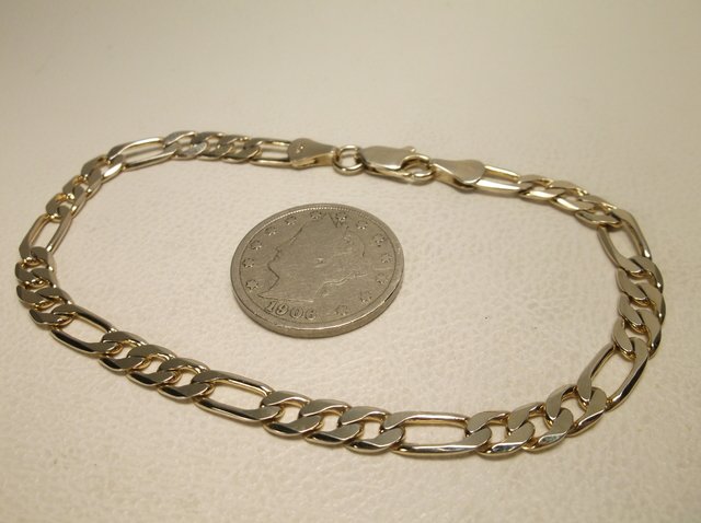 Beautiful 14kt Gold Heavy Chain Bracelet 7.5 Inch: .
