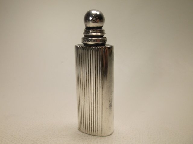 Rare Antique Sterling Silver Tiffany & Co Perfume: Very rare 1920s Art Deco Era Sterling Silver Tiffany & Co Perfume Bottle. Marked Tiffany & Co., Sterling, Germany