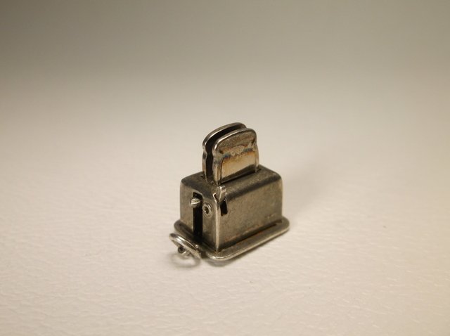 Antique Sterling Silver Toaster Charm: .