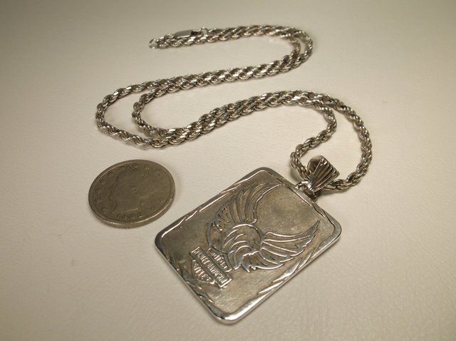 Super Heavy Sterling Silver Harley Davidson Necklace: 19 inch chain, great heavy harley motorcycles genuine necklace