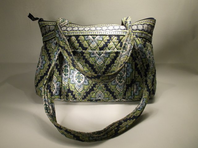 Nice Large Vera Bradley Handbag Purse: .
