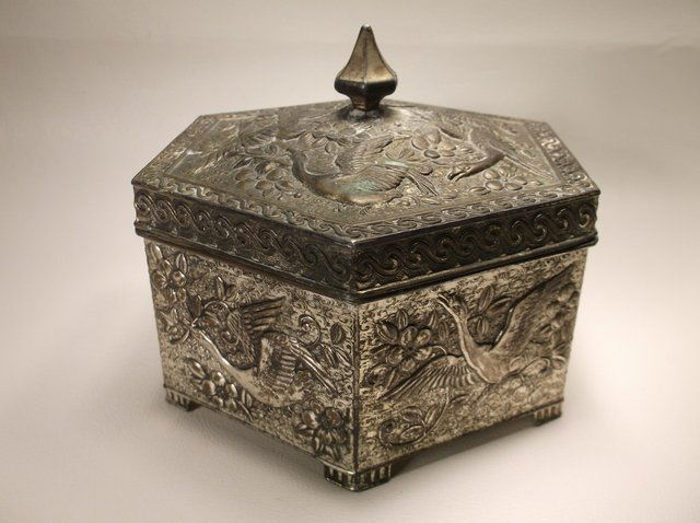 Ornate Antique Goose Vanity Box Silver-plate 4.5" (1 of 4)