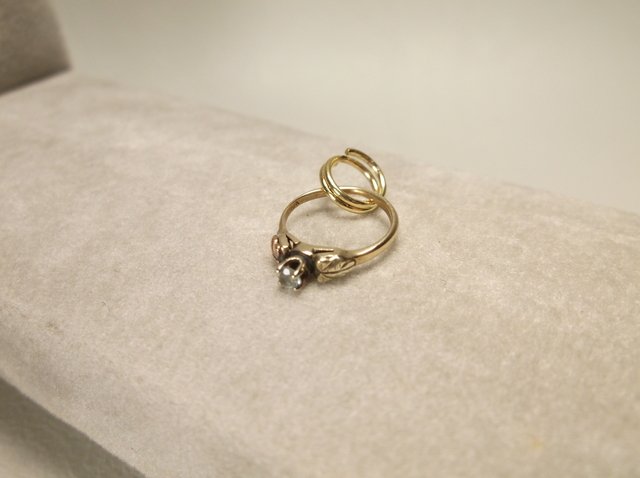 Beautiful 10kt Gold Diamond Ring Charm (1 of 1)