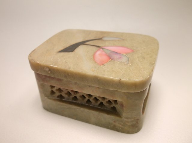 Beautiful Small Soaptone Inlaid Box (1 of 2)
