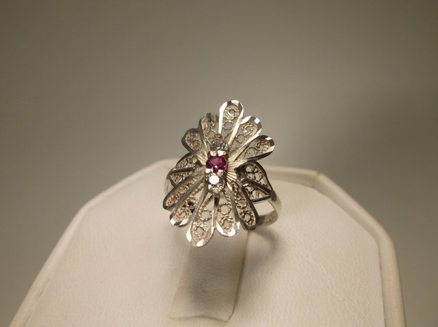 Beautiful Sterling Silver Pink Topaz Ring 6.5 (1 of 1)