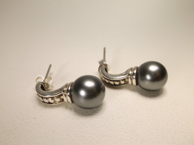 Nice Sterling Silver Pearl Drop Earrings (1 of 1)