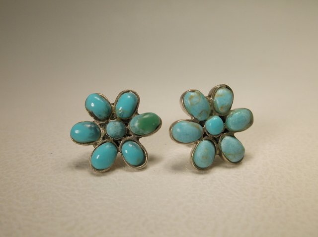 Beautiful Sterling Silver Turquoise Flower Earrings (1 of 1)