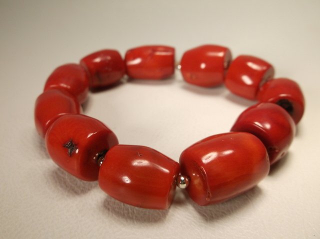 Beautiful Genuine Red Coral Stretch Bracelet Chunky (1 of 1)