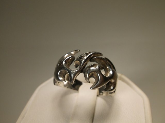 Heavy Sterling Silver Mens Biker Ring 10 B2 (1 of 3)
