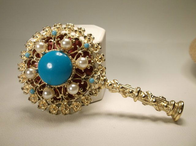 Gorgeous Ornate Vintage Hand Mirror: .