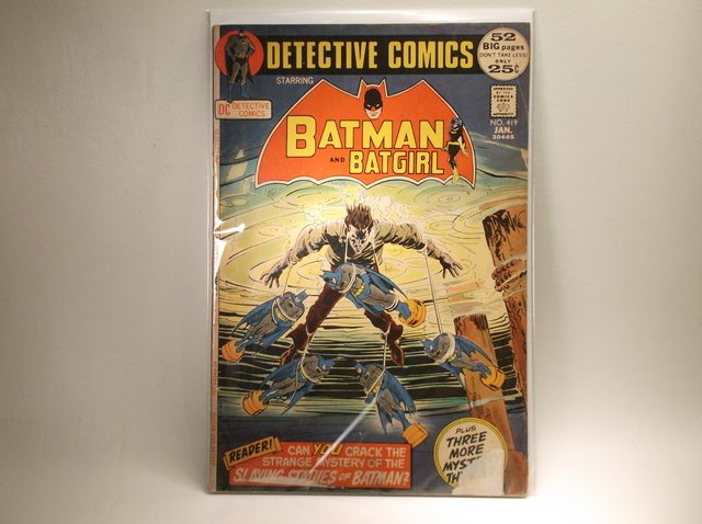 1972 DC Batman Detective Comic Book #419 (1 of 1)