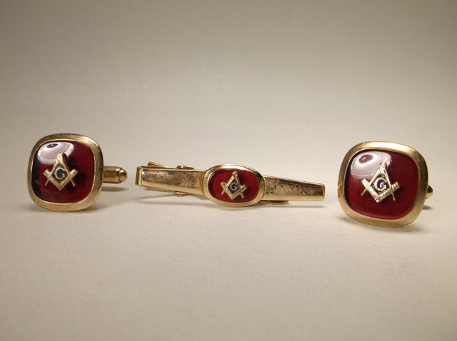 Gorgeous Antique Masons Masonic Anson Cufflinks (1 of 2)