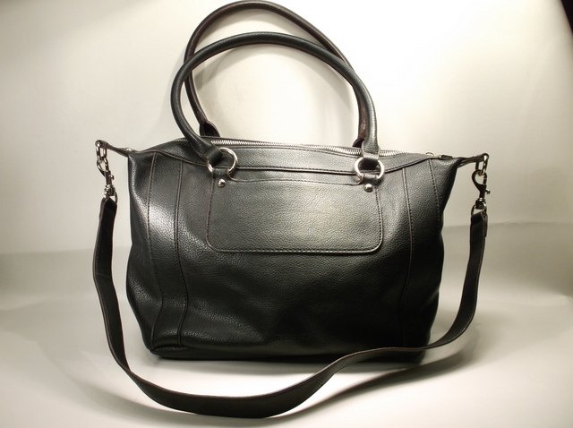 Beautiful Large Liz Claiborne Leather Handbag Purse (1 of 3)