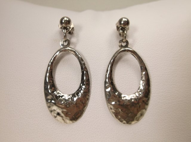 Nice Sterling Silver Hammered Earrings (1 of 1)