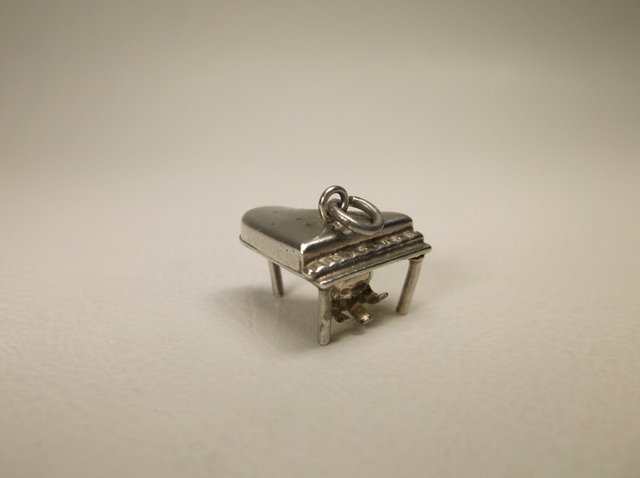 Antique Sterling Silver Piano Charm: .