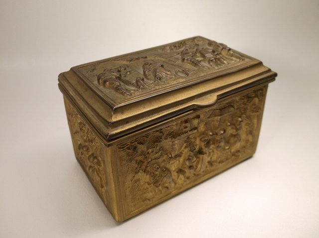 Antique Metal Jewel Box Colonial Scene (1 of 3)