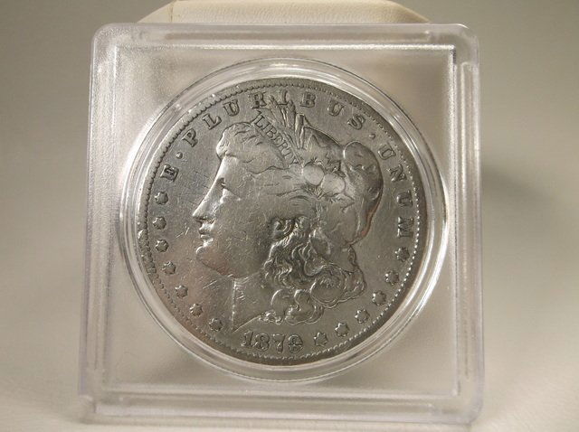 1879 O US Silver Morgan Dollar (1 of 2)