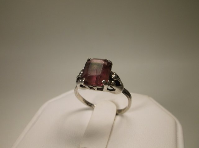 Antique Sterling Silver purple Stone Ring 8 (1 of 1)