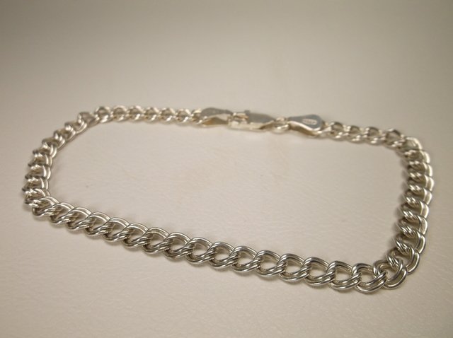 Nice Sterling Silver Charm Bracelet 8 Inch (1 of 1)