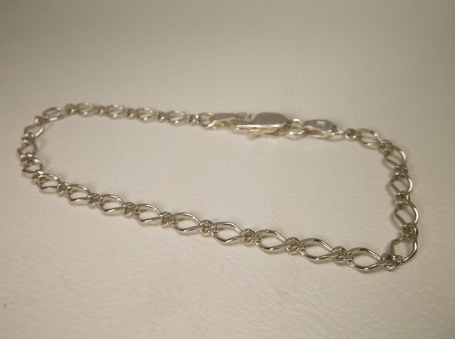 Nice Sterling Silver Charm Bracelet 8 Inch (1 of 1)