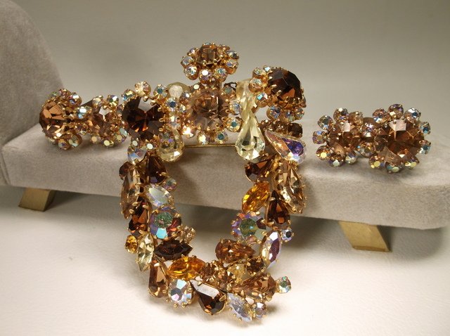 Stunning Antique Austria Crystal Brooch Earrings: stunning perfect set, absolutely gorgeous